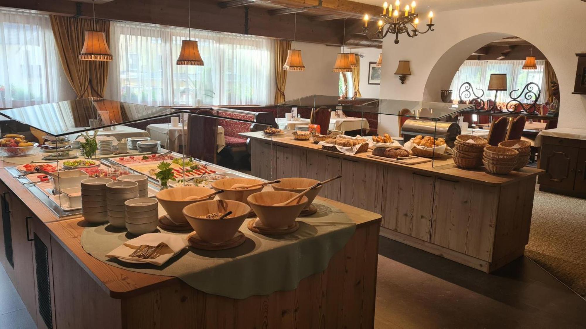 Hotel Donnerhof Fulpmes Esterno foto