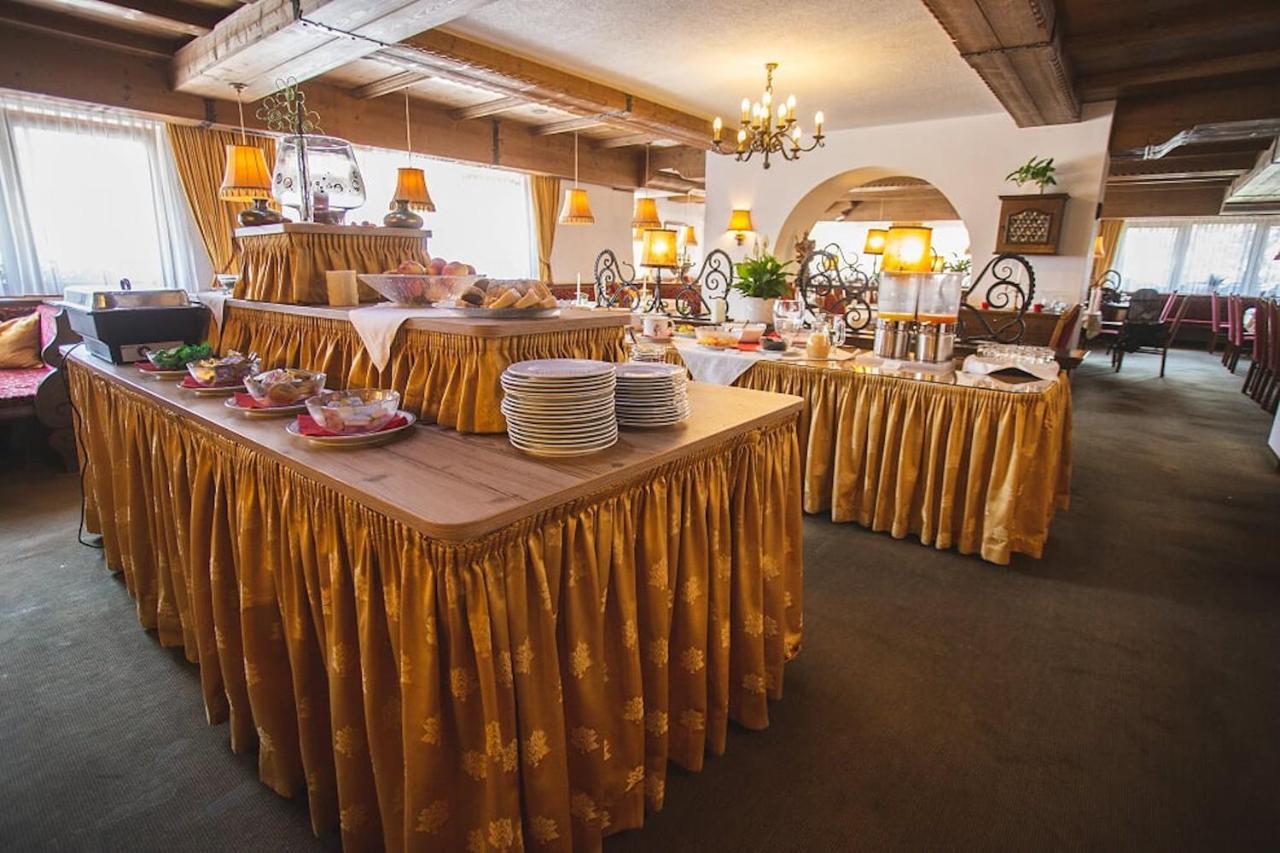 Hotel Donnerhof Fulpmes Esterno foto